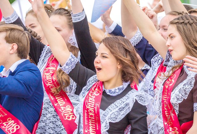 «Не лишайте нас этой радости!» Как школьница из Крыма создала резонансную петицию против онлайн-выпускных