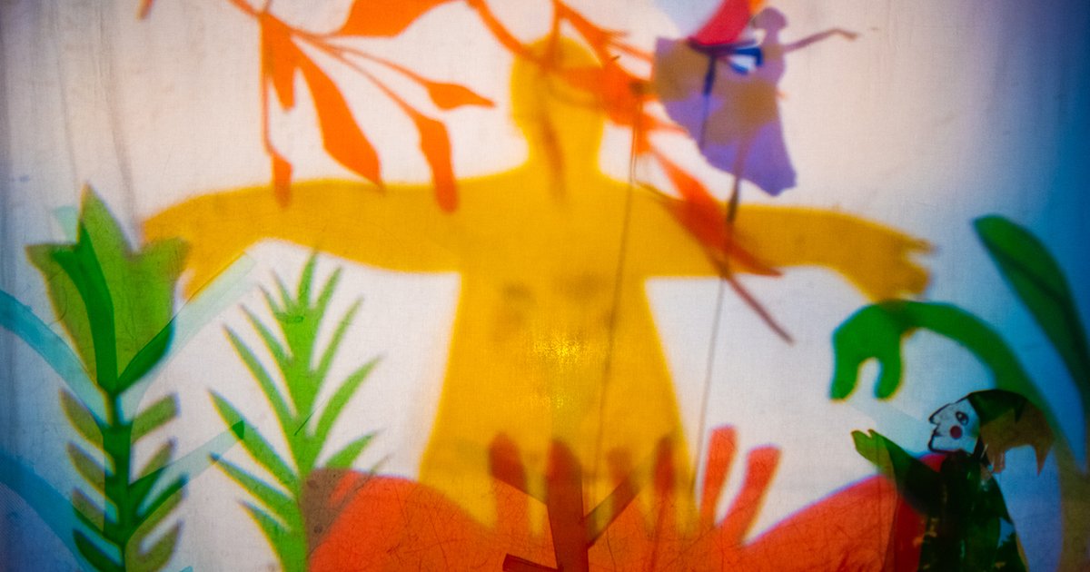 14 идей, чем заняться с детьми до конца зимы: культура, творчество и очень много блинов