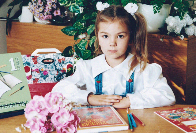 Как выглядела команда «Мела» в свой первый поход в школу