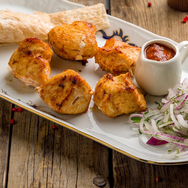 Шашлык в апельсиновом соке: рецепт необычного маринада к майским