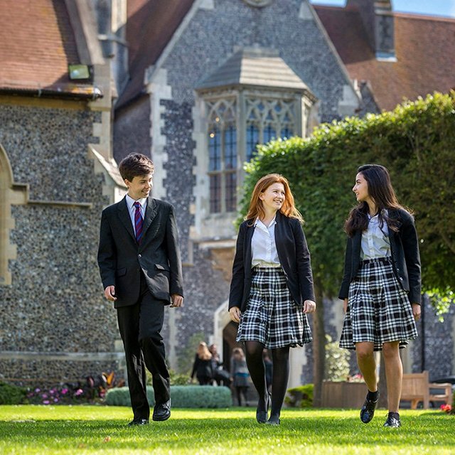 4 шага, которые помогут выбрать школу за границей