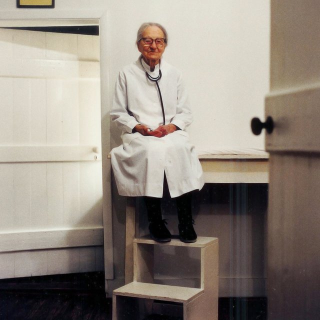 Работала до 110 лет и испытывала вакцину на своём ребёнке: жизнь и принципы педиатра Лейлы Денмарк