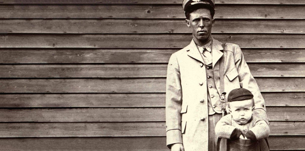 Это дешевле, чем покупать билет на поезд: как в США отправляли детей по почте