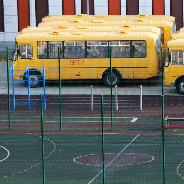 В школу будут привозить детей из другого населенного пункта. Сколько должны платить ответственному за подвоз?