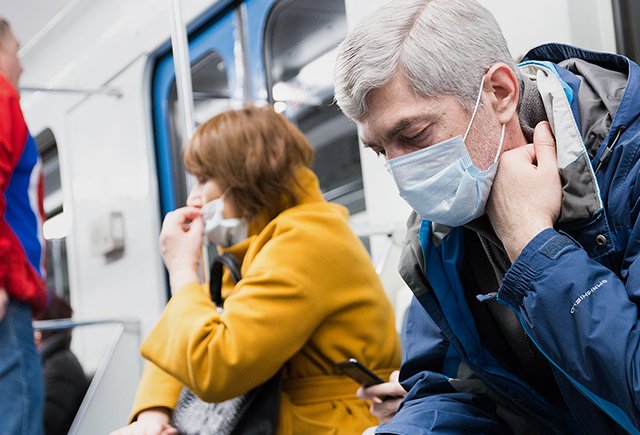 Москва вводит пропускную систему. Что это значит? А гулять-то с детьми можно?