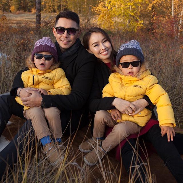 «Детям исполнилось по четыре, а речи всё не было». Как мама близнецов из Якутска помогла им заговорить и решила стать логопедом