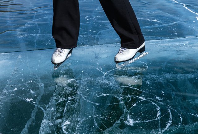 Я бросила спорт и набрала лишний вес в 17 лет. Родители говорят, что я толстая. Что делать?