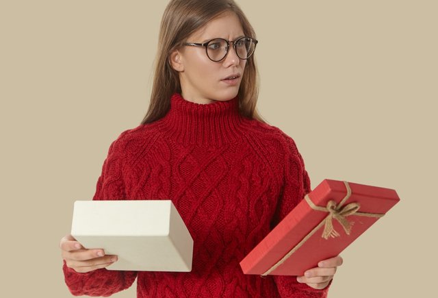 Родственники приносят ребёнку бесполезные подарки. Как намекнуть им, что лучше дарить на Новый год?