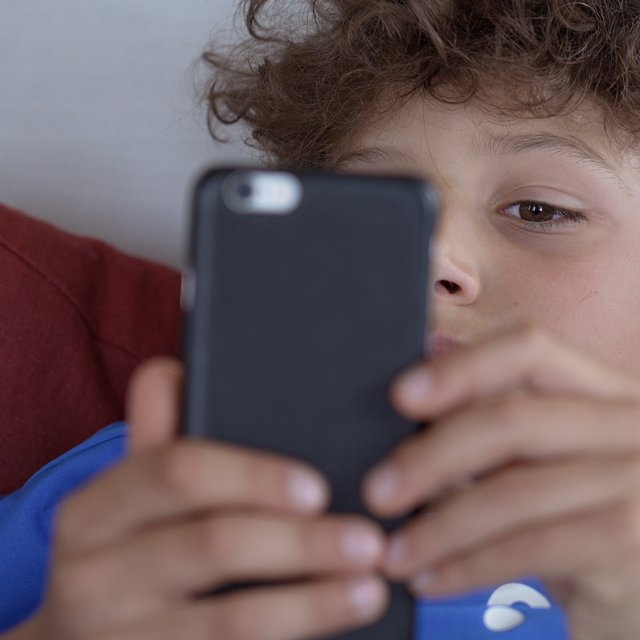 Подростку 13 лет, и он ничего не хочет — ни гулять, ни учиться: что делать родителям?