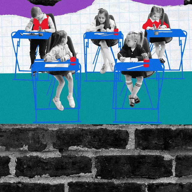 «Давайте сносить стены, коллеги!»: о чем в новом году мечтают учителя