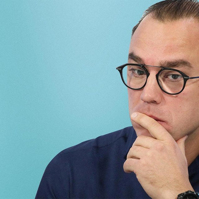 «Самая большая проблема школы в том, что она не разговаривает». Интервью с директором ММСО Максимом Казарновским