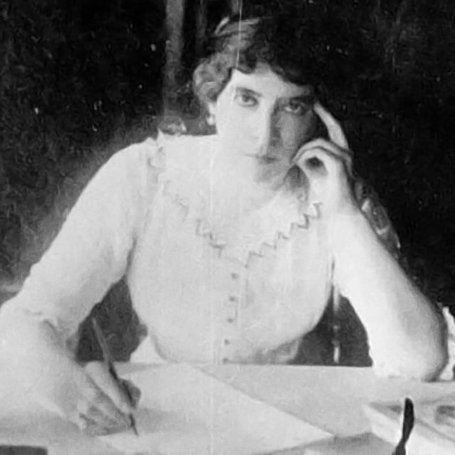 «Убить Чарскую»: как в СССР пытались стереть память о любимой писательнице гимназисток