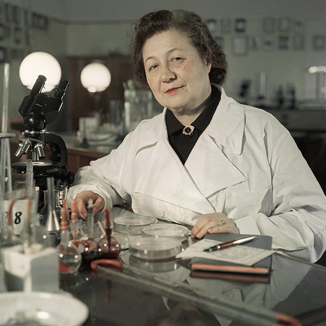 Госпожа Пенициллин: как Зинаида Ермольева спасла тысячи людей от смерти, а своего любимого – из тюрьмы