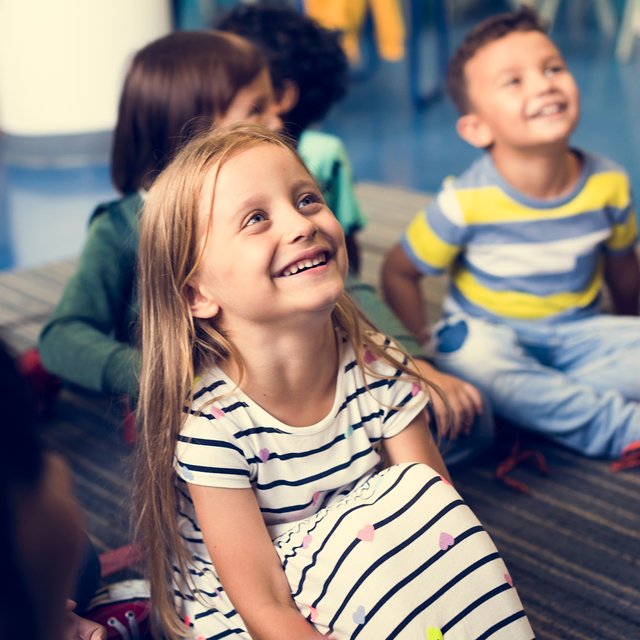 «Они всё время отвлекаются». Как помочь дошкольникам и первоклассникам проще и лучше учиться