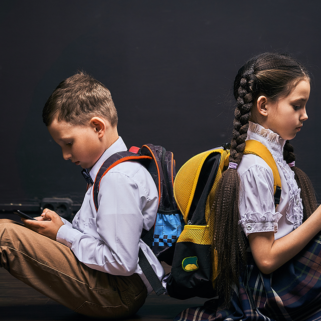 Как интернет изменил подростков: буллинг, блогеры, свобода