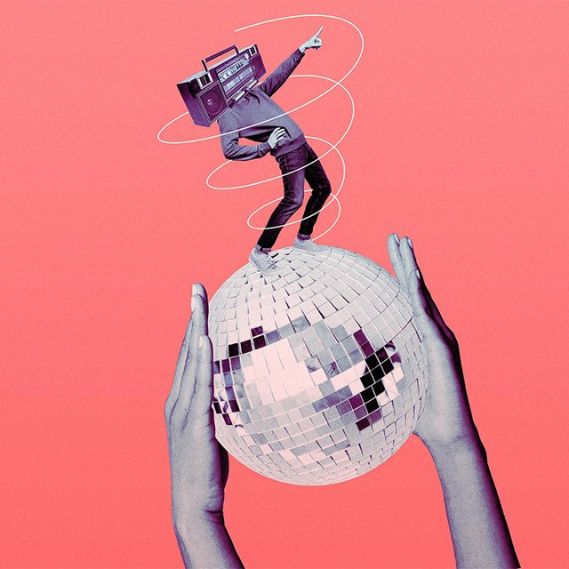 Стендап, рэп и диктанты для взрослых: чем, кроме школы, живут современные учителя