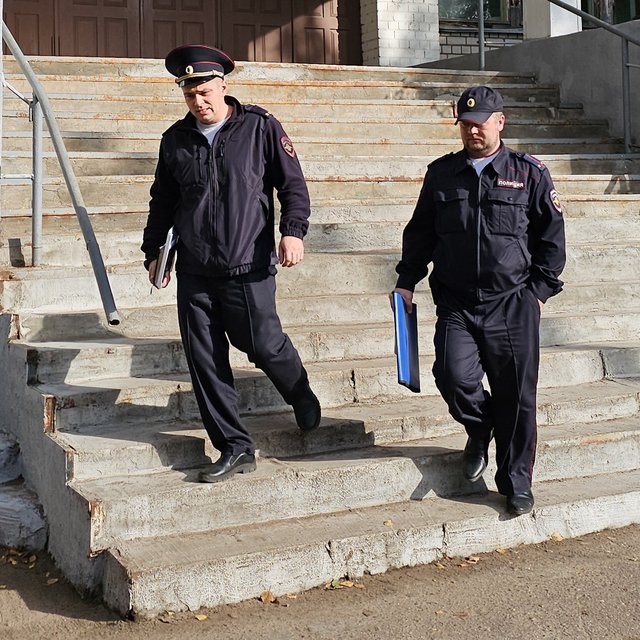 В Архангельске бывший студент колледжа напал на педагогов с ножом: что известно о ситуации