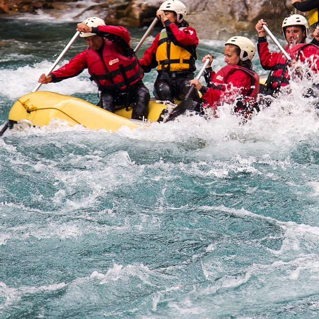 «В течении» или «в течение»? Невыполнимый тест на правописание предлогов и наречий из ЕГЭ по русскому