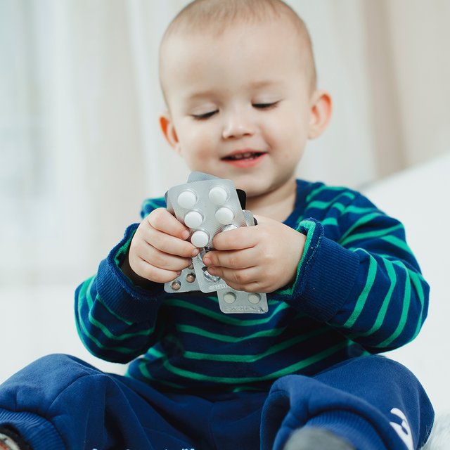 Детская аптечка: что в ней должно быть и куда деть просроченные лекарства