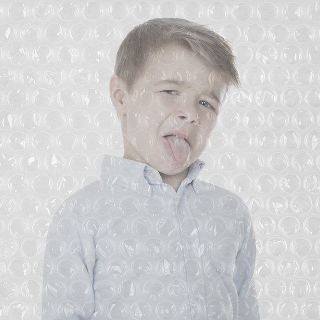 Как родительская гиперопека делает из ребёнка полного неудачника