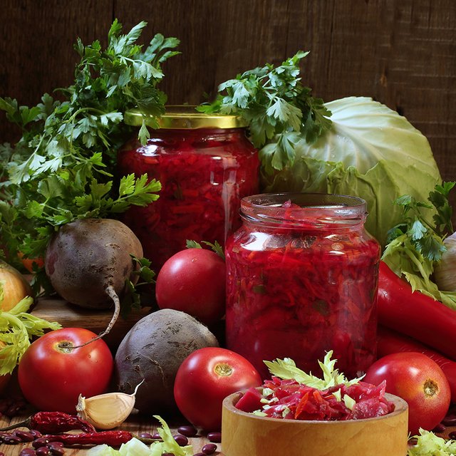 Борщ за полчаса: рецепт заправки, которую прямо сейчас можно заготовить на зиму