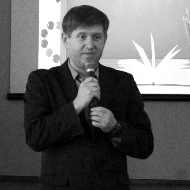 Дело о похищенной парте: из-за чего покончил с собой директор школы в Златоусте