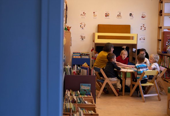 Детский сад группа стулья