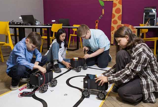 Как превратить увлечение ребенка робототехникой в будущую профессию ― 4 личных совета от эксперта