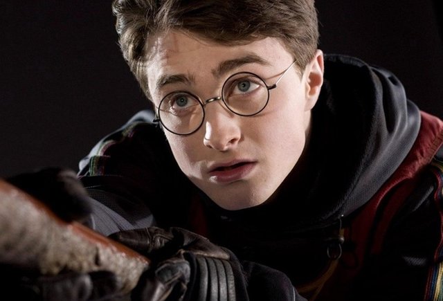 Религиозные родители из Британии требуют запретить в школах Гарри Поттера за «прославление колдовства»