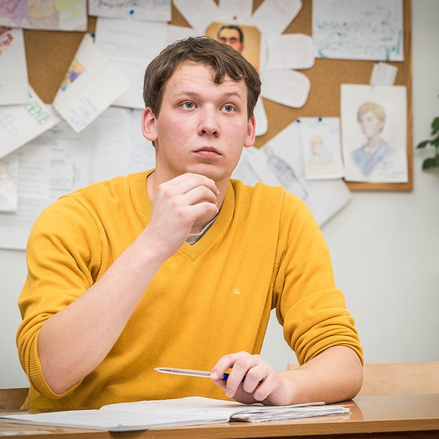 Как молодой учитель истории объясняет свой предмет через песни и опросы в соцсетях