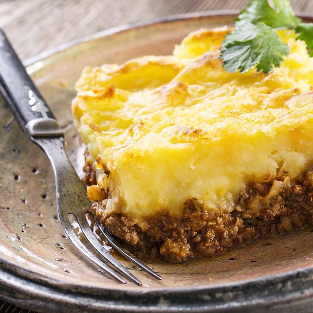 Самый осенний рецепт: пастуший пирог с картошкой и мясом