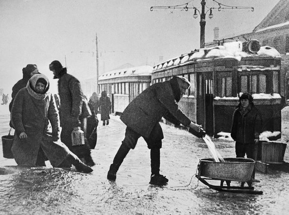 «Голод всю совесть забирает»: воспоминания моей прабабушки, пережившей блокаду Ленинграда в 16 лет