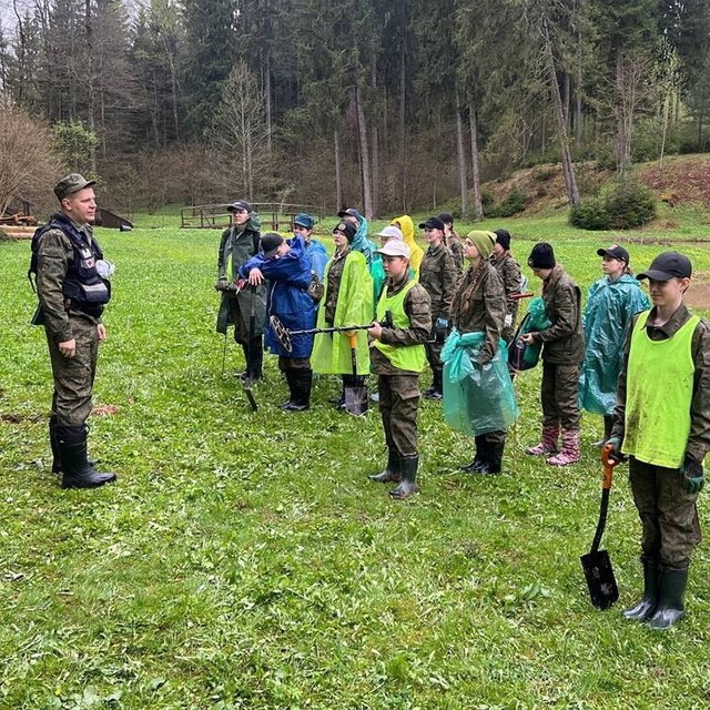 Все хотят найти смертный медальон: как работают школьные поисковые отряды