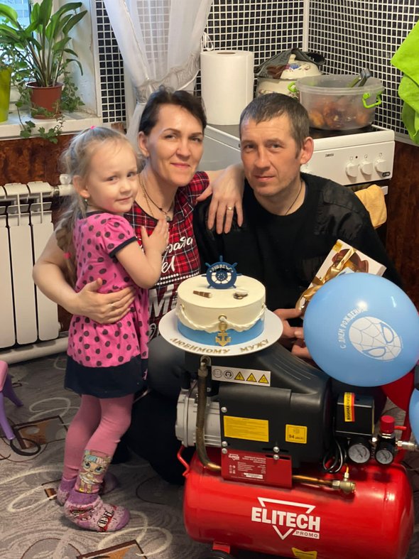 Елена Генералова. Интервью с единственной в мире выморозчицей кораблей: о жизни с тираном, нужде, многодетности и «сложной» профессии