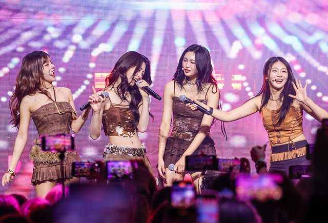 16 слов и фраз, которые помогут понять k-pop-фаната: эгьё, сасэны, черный океан и прочий дэбак