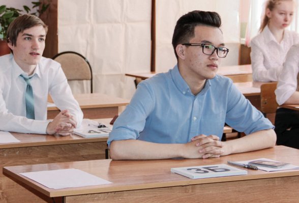 «Может быть,
мы слишком привыкли
ругать нашу школу»