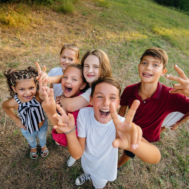 Гид по детским лагерям на лето 2022 — цены, кешбэк и бесплатные путевки