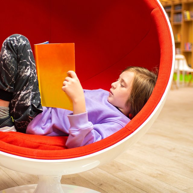 «Дети смотрят в затылки друг другу». Как на самом деле должна быть устроена школа