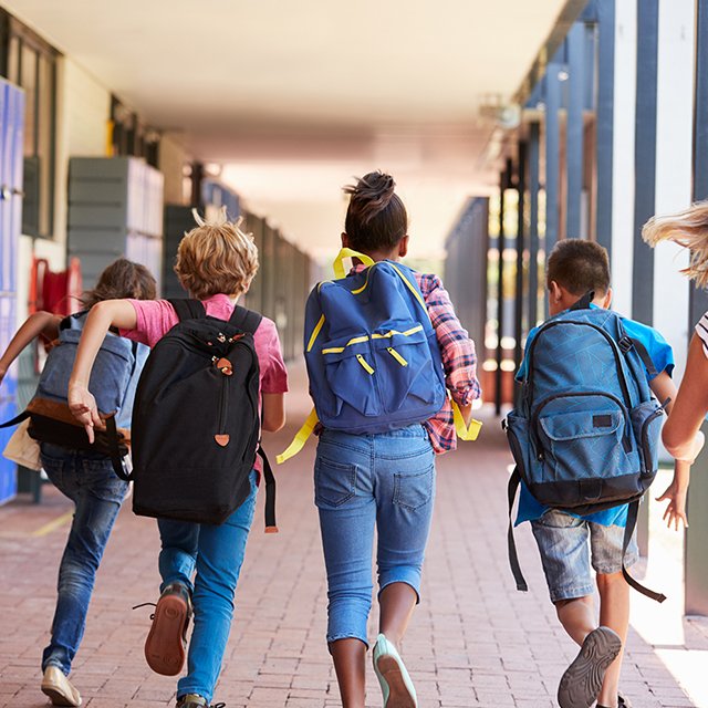 4 причины не заставлять ребёнка учиться летом