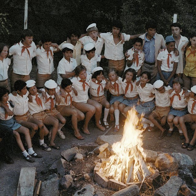 Каша с жуками и страшилки: как мы все отдыхали в пионерских лагерях