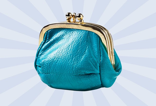 Этично ли скрывать размер зарплаты от друзей? Отвечает ваш внутренний голос