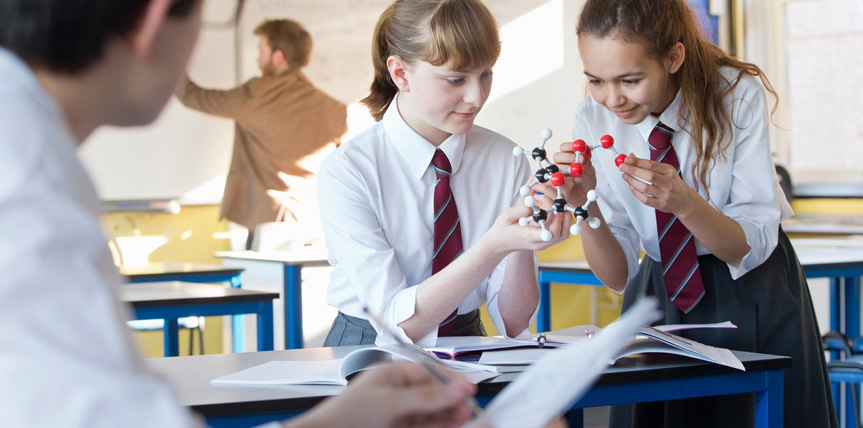 Что такое котичинг (коты ни при чём) и как найти точки пересечения у физики и биологии