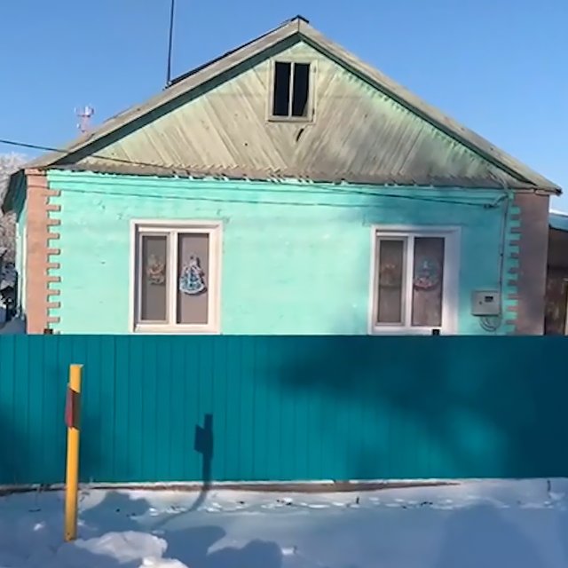 38 ножевых ранений. Девочка-подросток призналась в убийстве своей семьи — ей помог друг