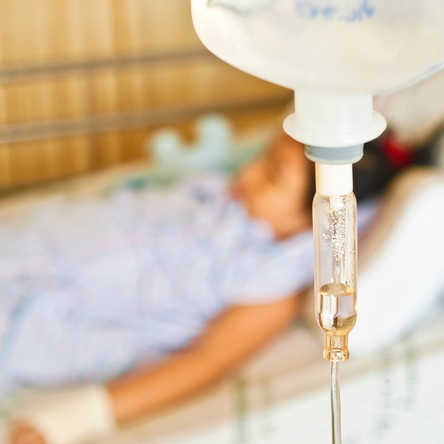 «Родители в слезах: боятся, что дети умрут». Что происходит с лекарствами для тяжелобольных детей