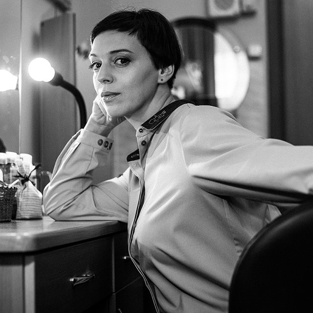 «Первую двойку ребёнка я несла как знамя». Правила воспитания актрисы Нелли Уваровой