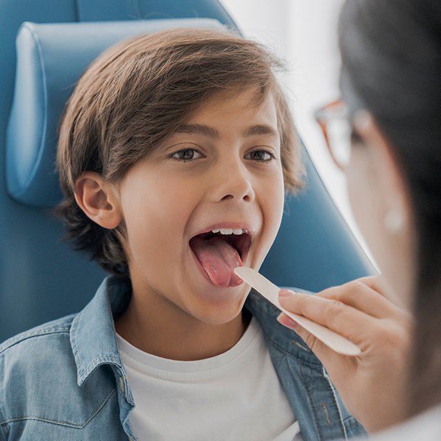 «А удалять обязательно?». Что такое аденоиды, отчего они растут и можно ли их вылечить без операции