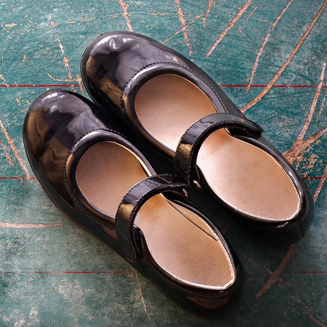 Можно ли детям оставлять сменку в школьной раздевалке?