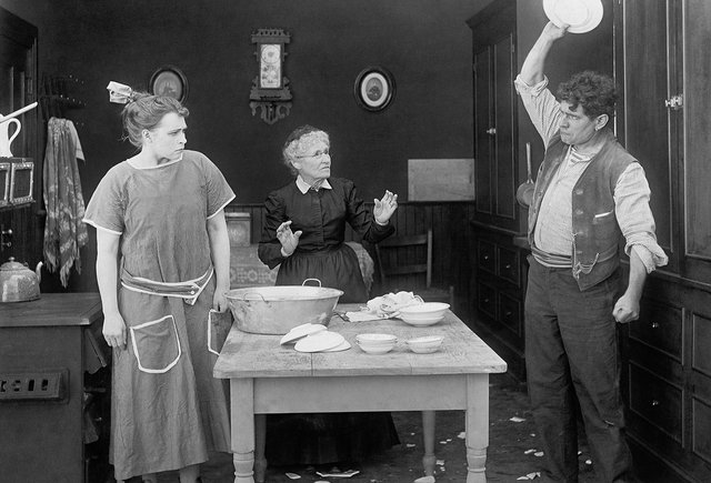 Опять поссорились, не разговариваем: откуда берутся семейные конфликты и какова ваша роль в них