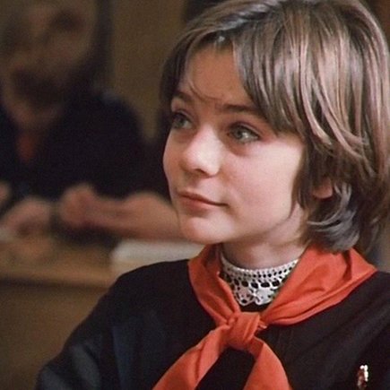 «Гостья из будущего», «Вам и не снилось…», «Простые истины»: в каких школах снимались эти фильмы