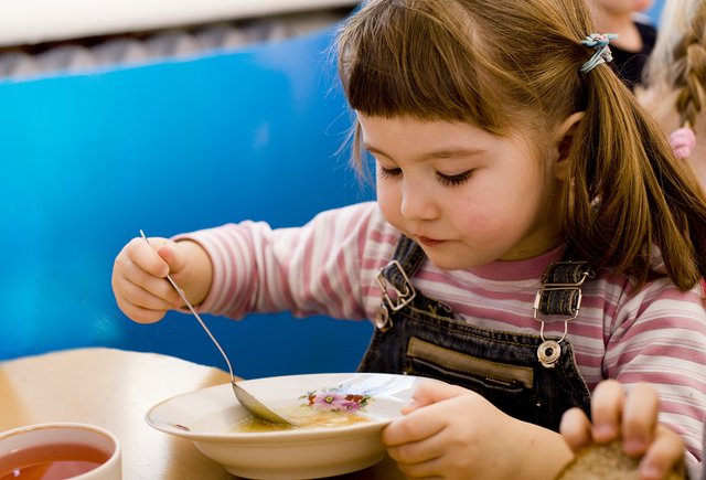 Должны ли ребенку-аллергику в детском саду предоставить специальное меню?